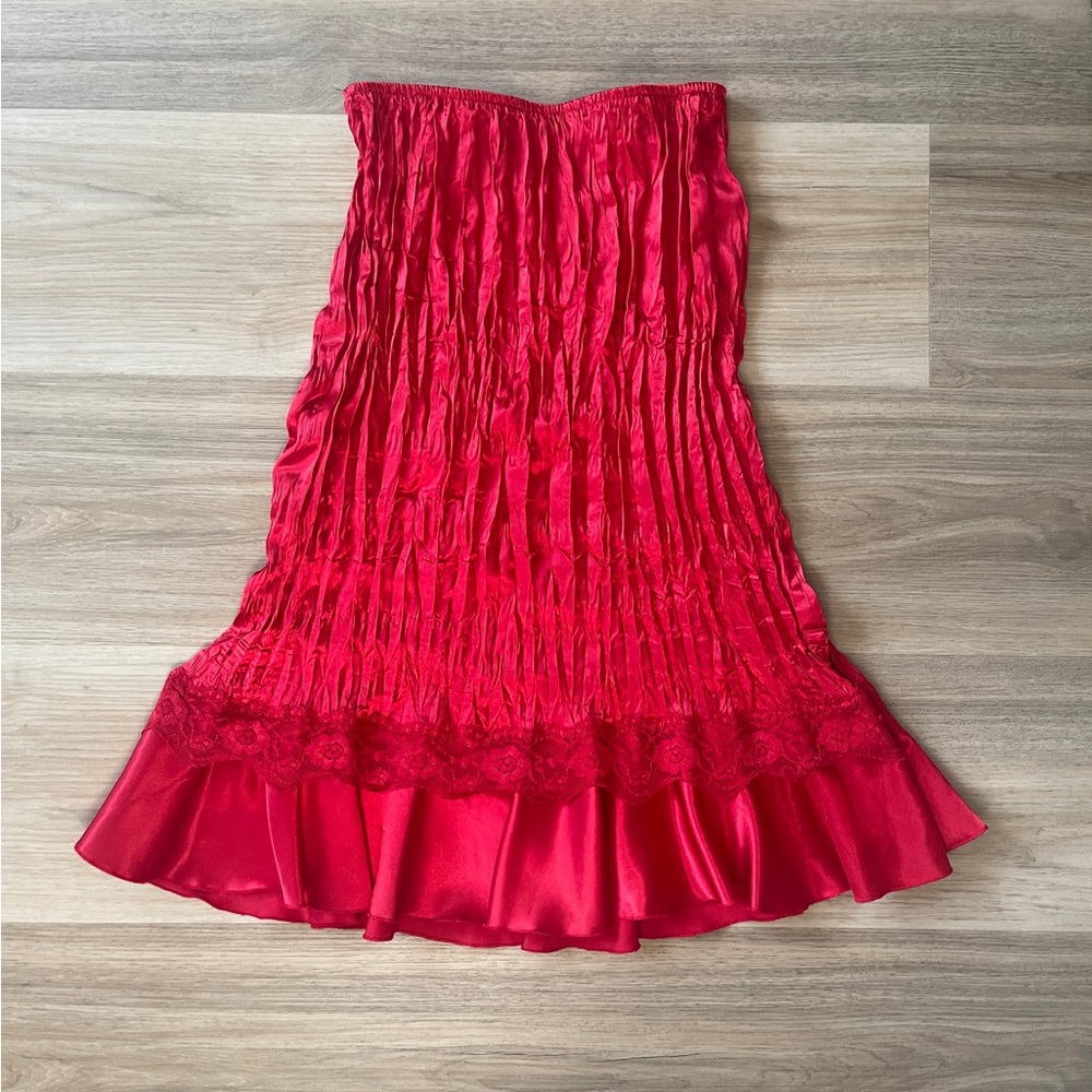 Elegant Red Lace Detail Midi Skirt